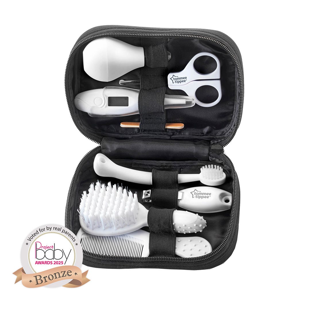 tommee-tippee-kit-igiene-neonato-9-pezzi-con-custodia-viaggio image 1