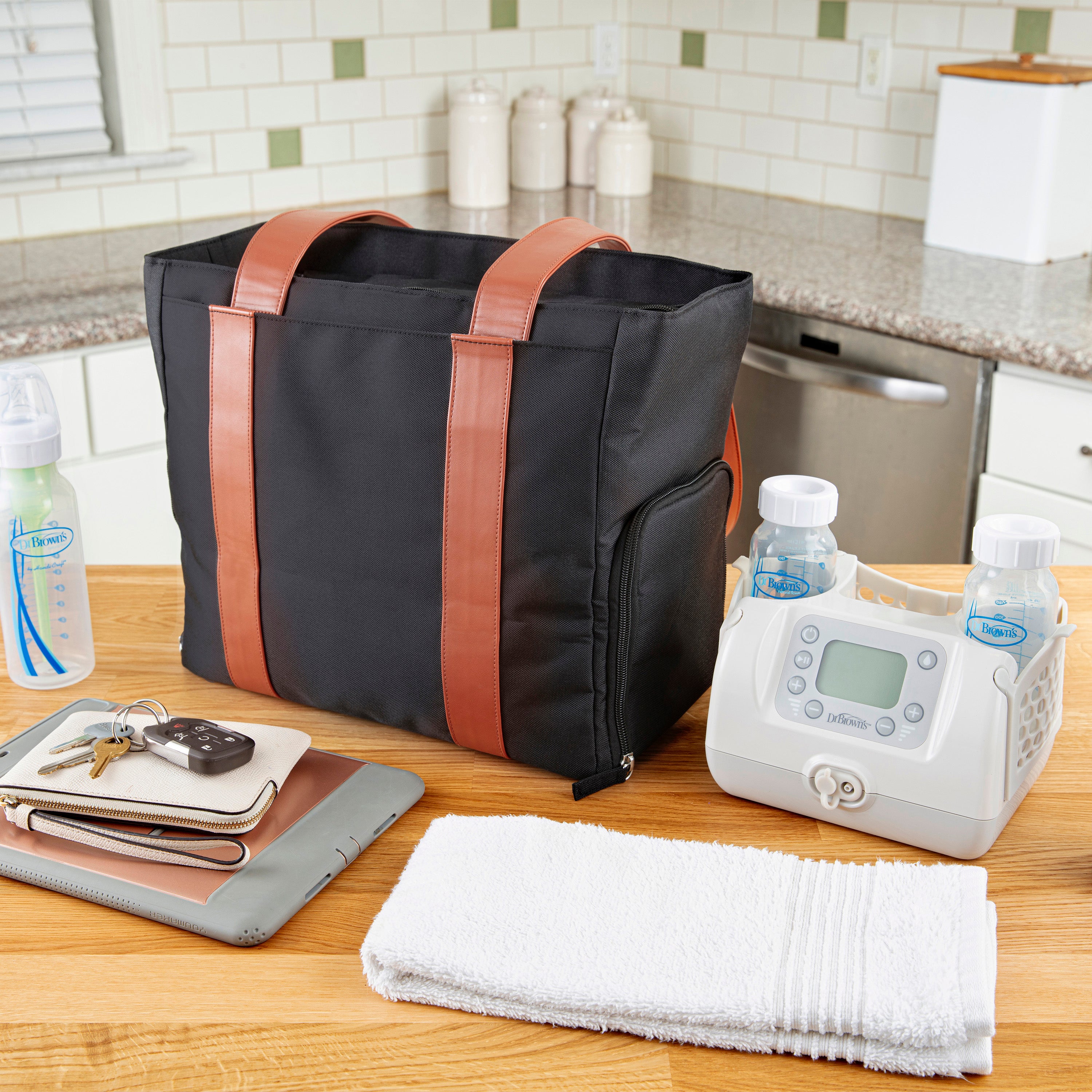 dr-brown-s-breast-pump-carryall-borsa-tote-tiralatte image 3
