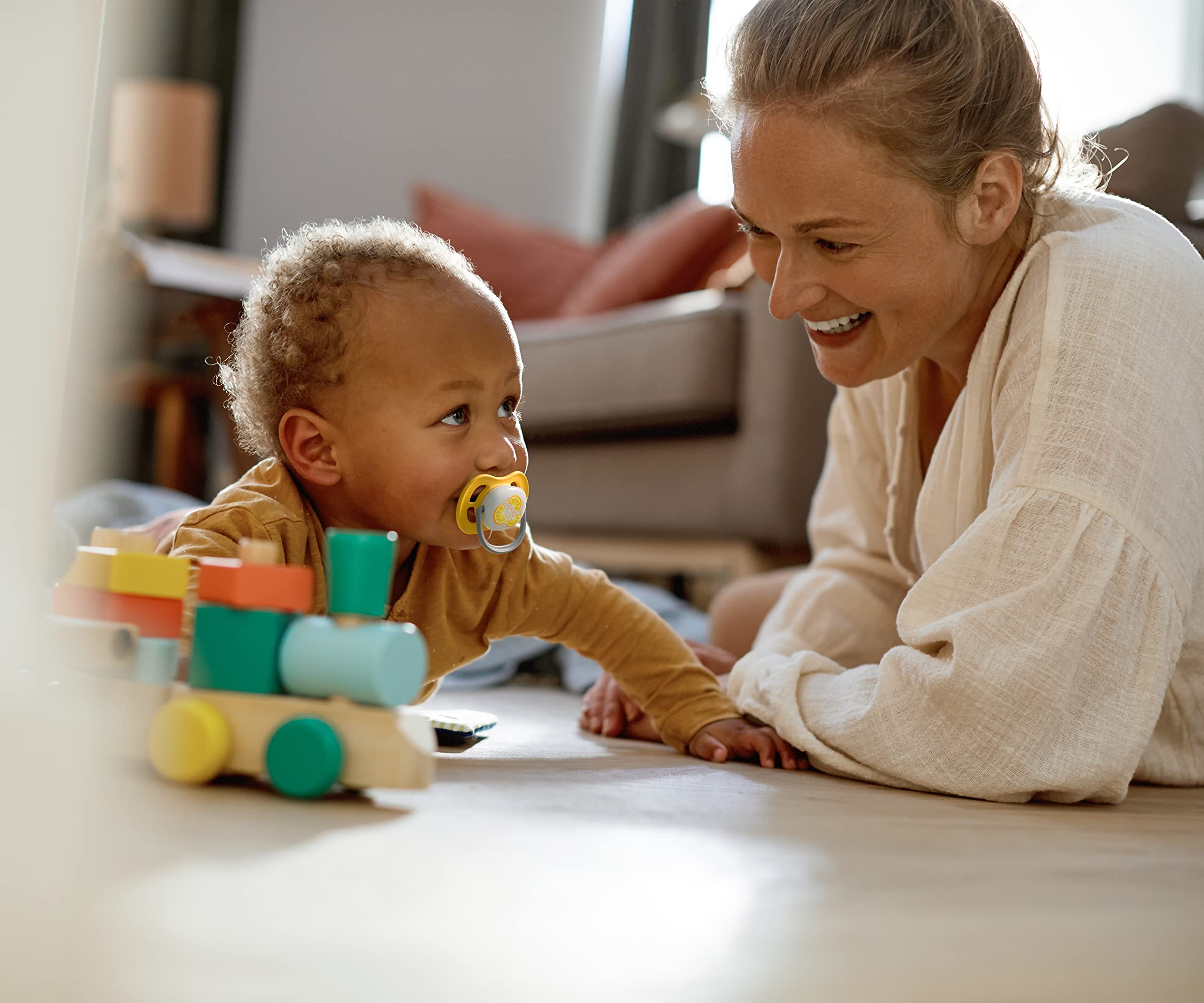 philips-avent-ultra-air-succhietto-6-18-mesi-ortodontico-bpa-free-2-pz-giallo-ar image 4